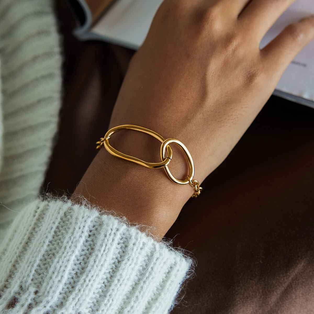 Orbit Link Chain Bracelet